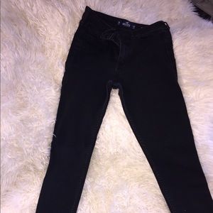 Black stretchy jeans